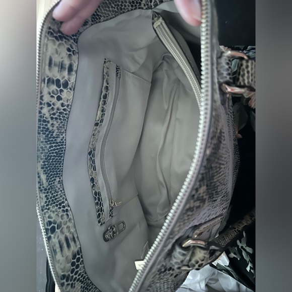 Danier Leather Embossed Snake Purse. - Picture 4 of 8